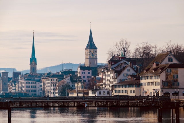 Zurich Limmat River — GmbH Formation
